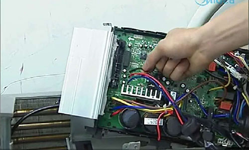 江门美的空调电话是多少